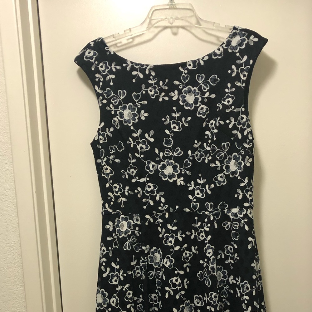 Betsy Johnson Midway dress